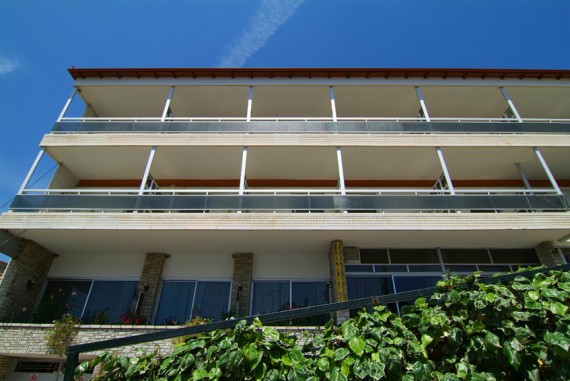  CLICK TO ENLARGE